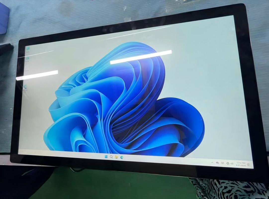 IBoard Wholesale Factory Outlet Capacitive 10 Touch 21.5'' 23.8'' 27'' 32 Inch Desktop Monitor With Built In 13MP Webcam All-In-One Android And Win System 5W*2 Louder Speaker & Mic Desktop Monitor