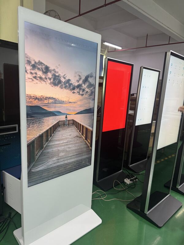 Monitor And Analyze Digital Advertising Campaigns Digital Advertising Monitor with True Realtime Tracking and Wall Or Floor Stand Installation Type